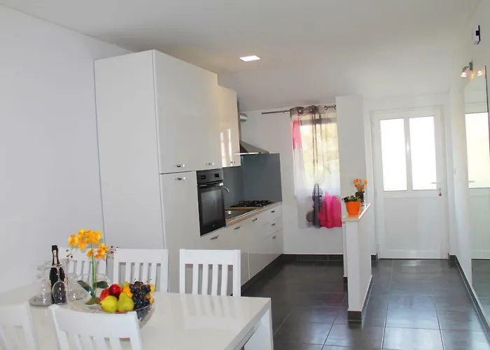Malo Misto Apartman Dugi Rat